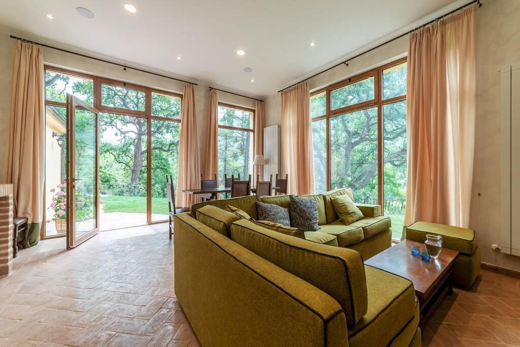 Gina Umbria Luxury Retreat Villa