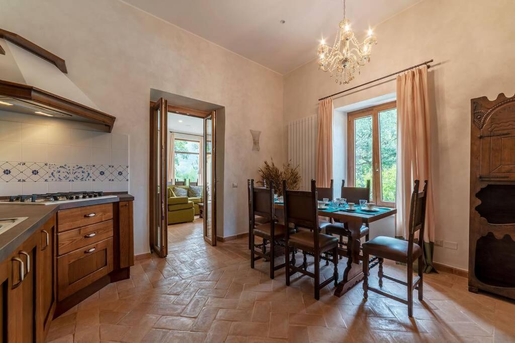 Villa Gina Umbria Luxury Retreat SantʼAnatolia di Narco